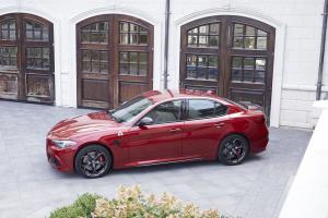 Alfa Romeo Giulia Quadrifoglio Nero Edizione 2018 года  (NA)